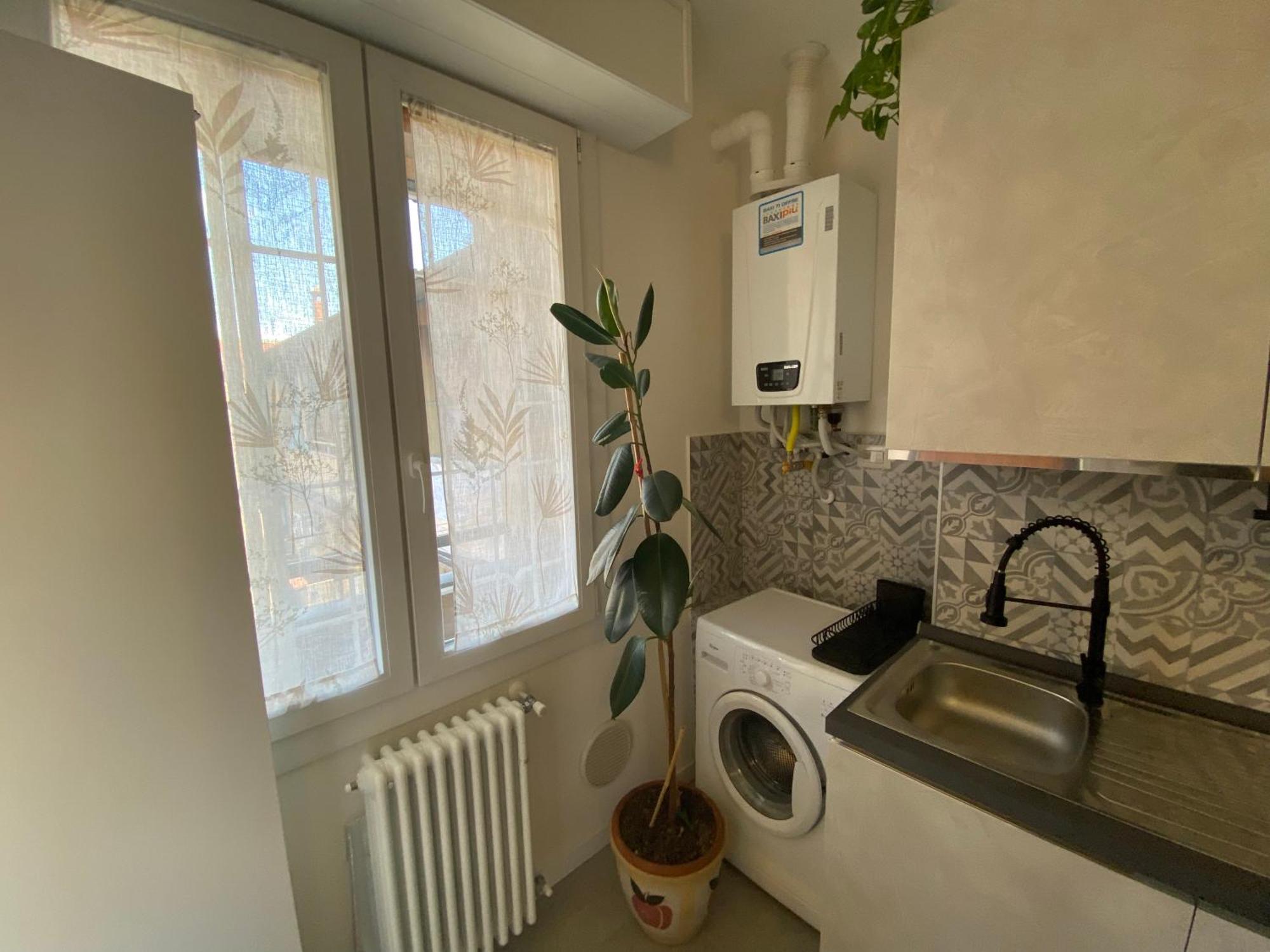 Renovated With Two Single Beds Appartement *